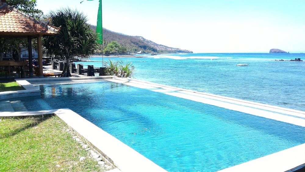 Amarta Beach Cottages 32/38