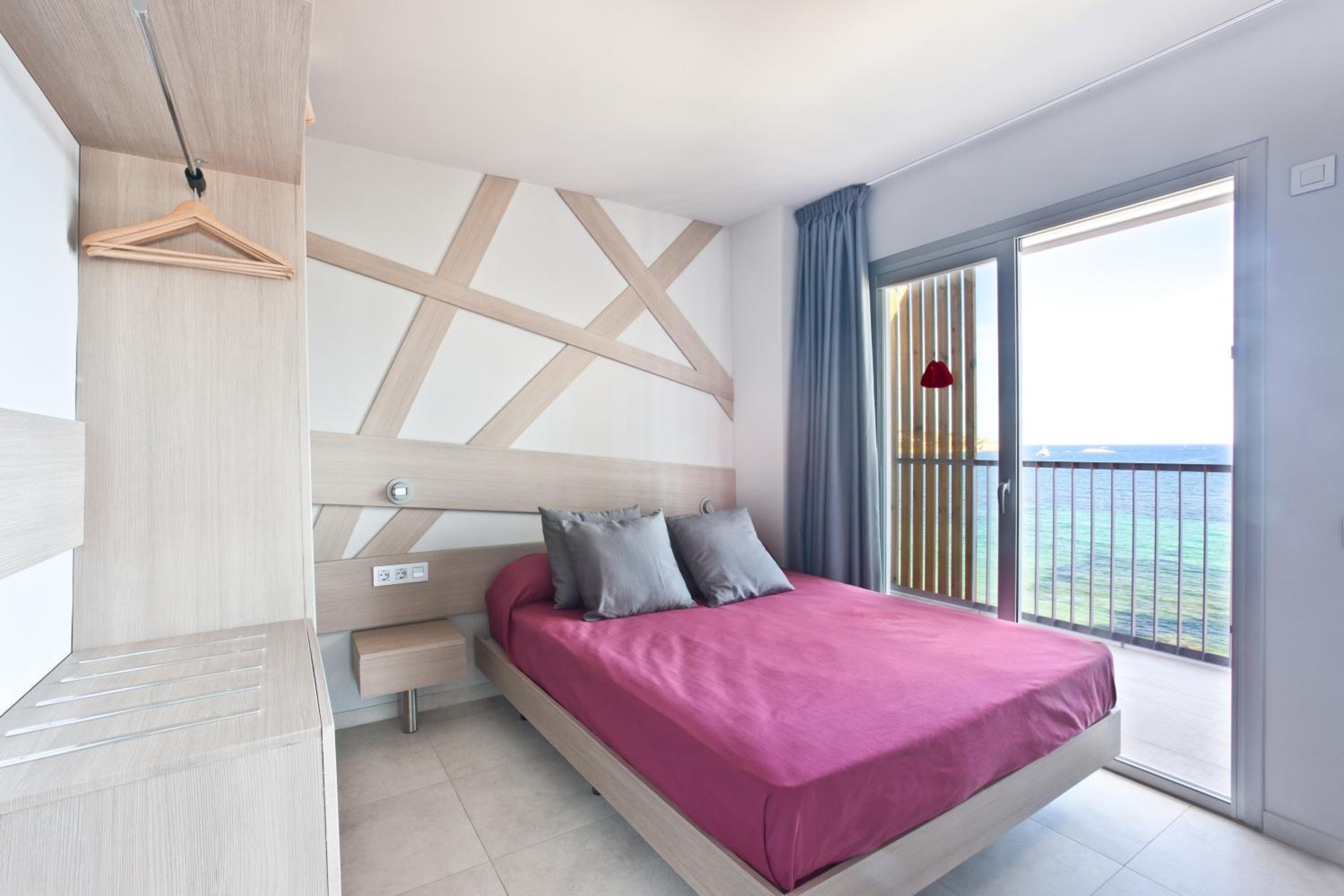 1 Bedroom, Apartment, Sea View, Ryans Ibiza Apartments Adults Only 2/10