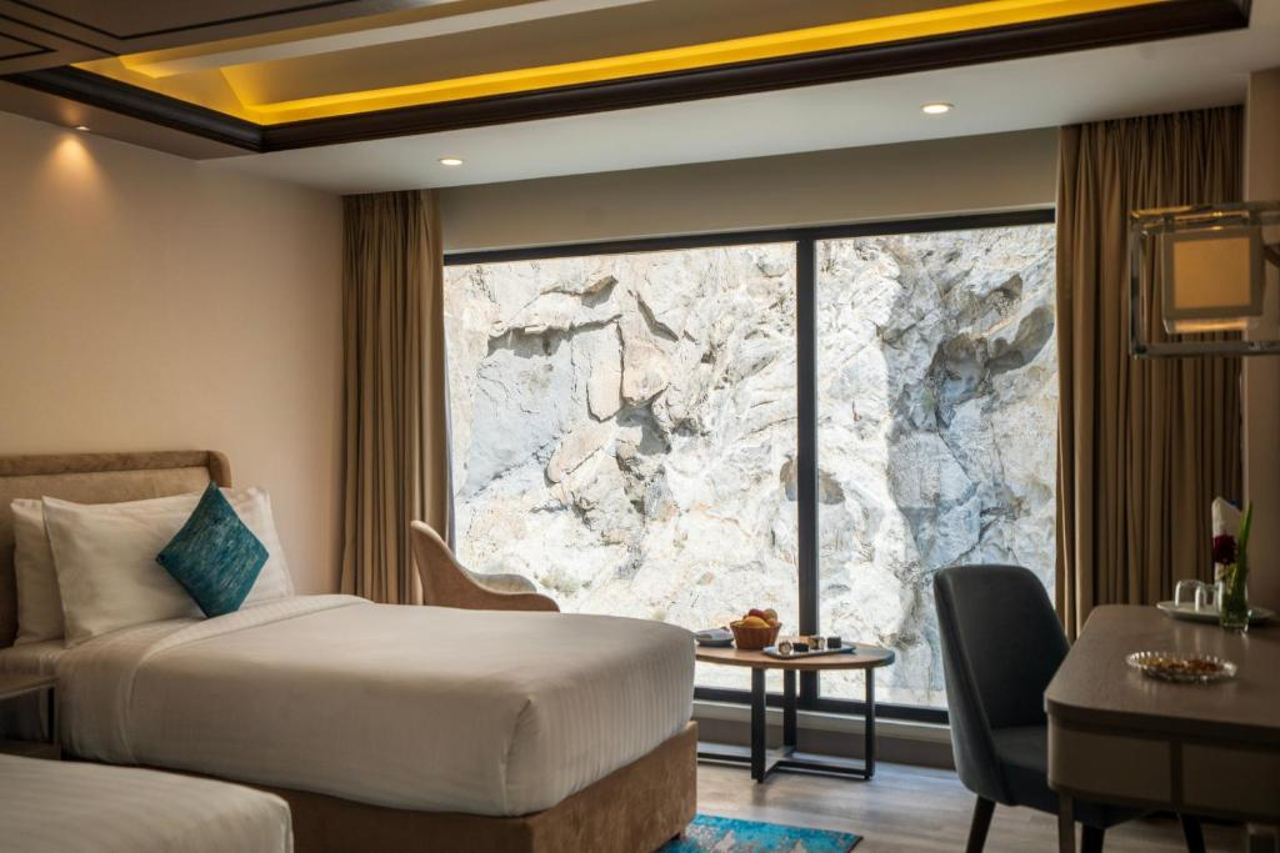 Room at Pearl Continental Resort Attabad Lake, Aina Abad