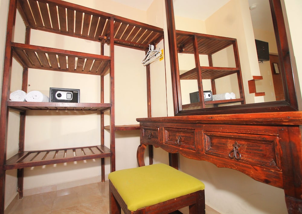 Hotel Posada Papagayo 31/36