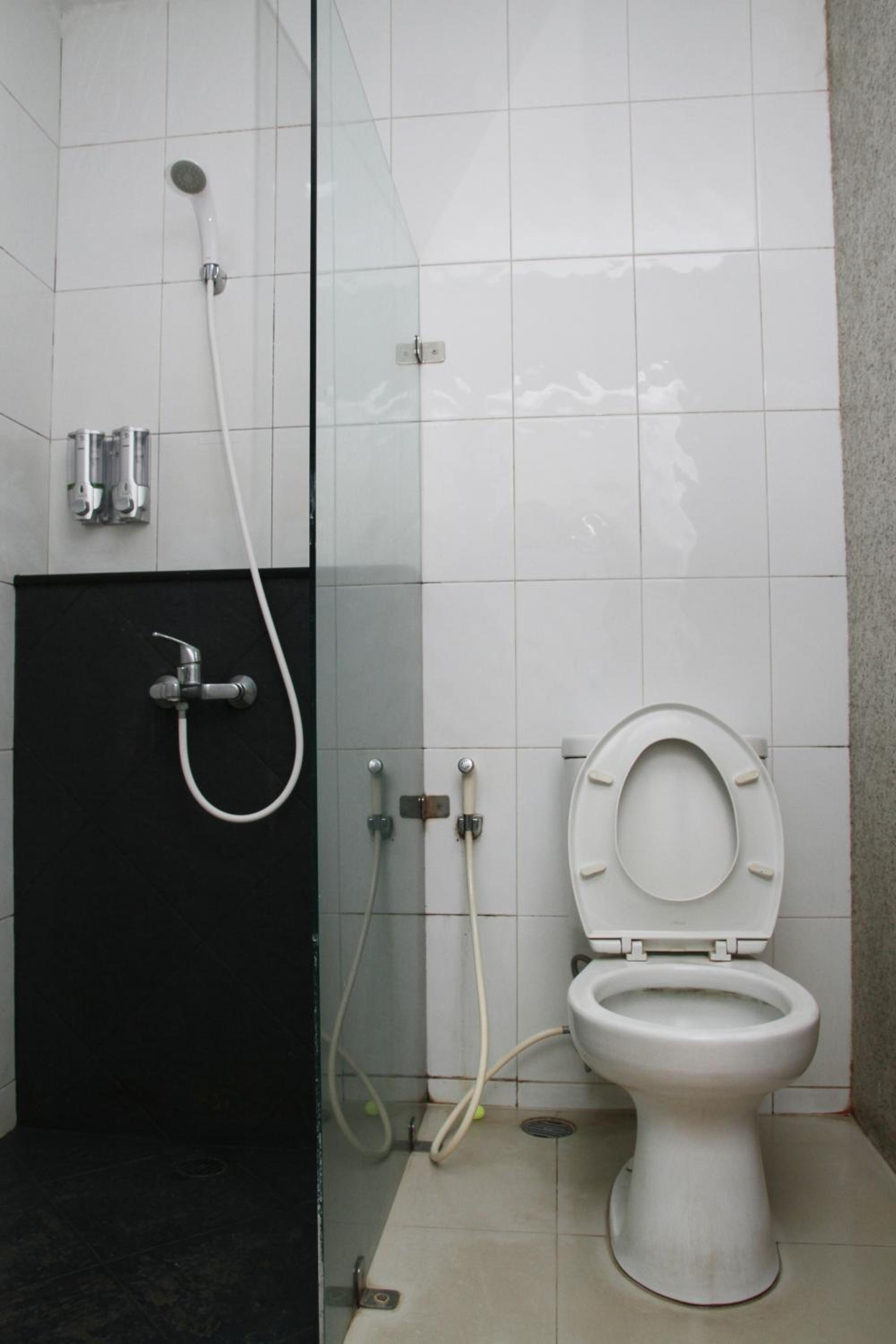 Wirton Dago Hotel 47/49