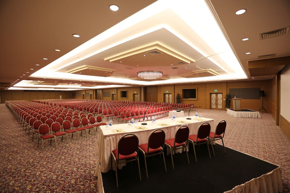 Adora Golf Resort Hotel 39/62