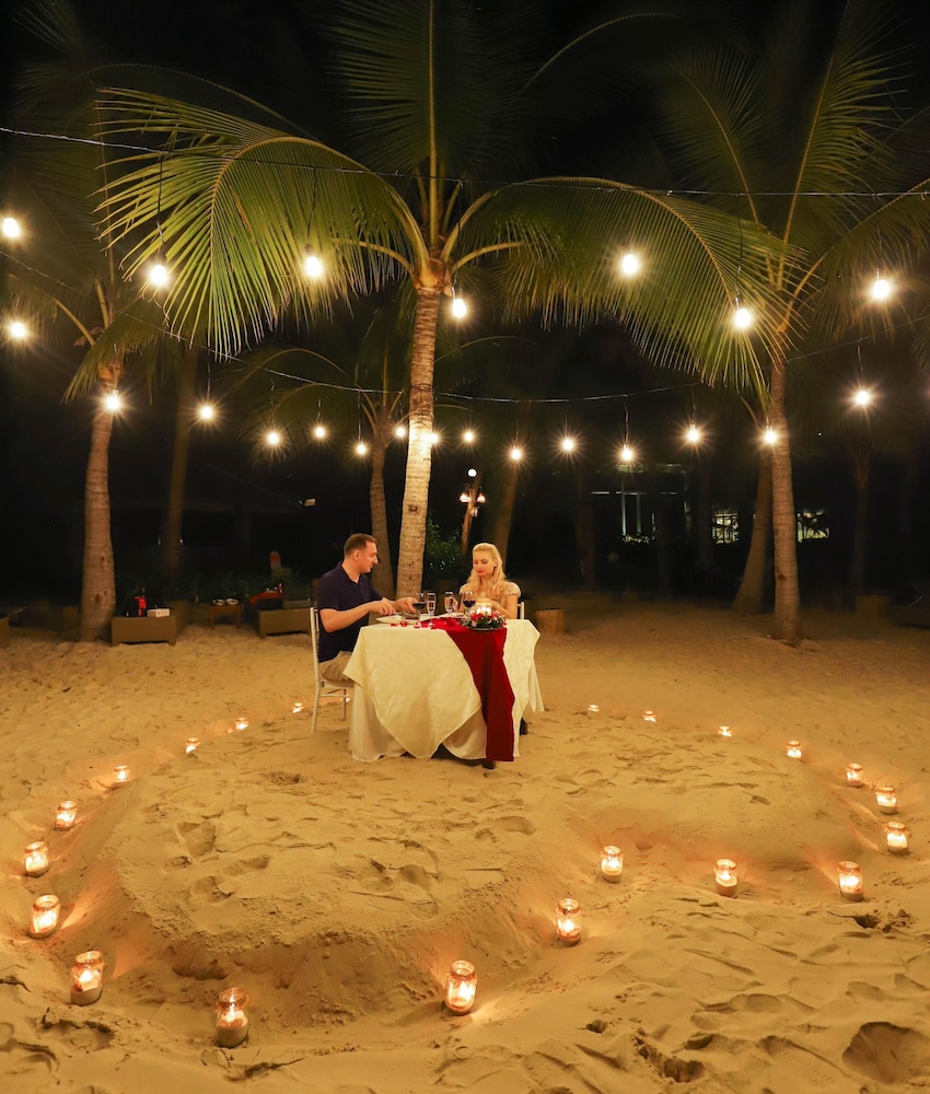 Diamond Bay Resort & Spa 67/74