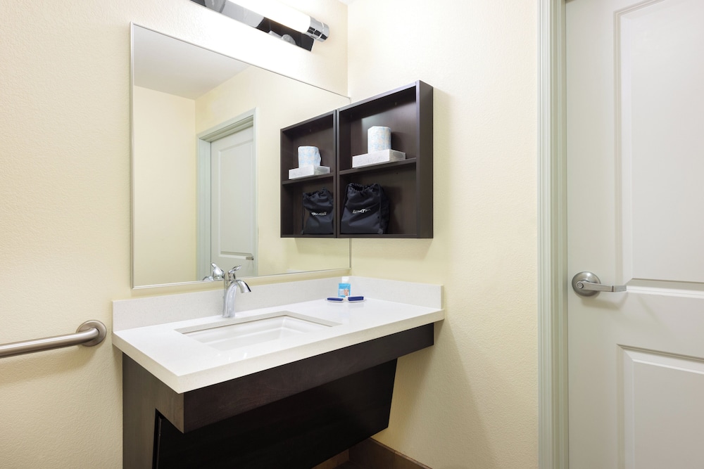 استوديو بسرير كوين لذوي الإعاقة، Candlewood Suites Columbia East 2/2