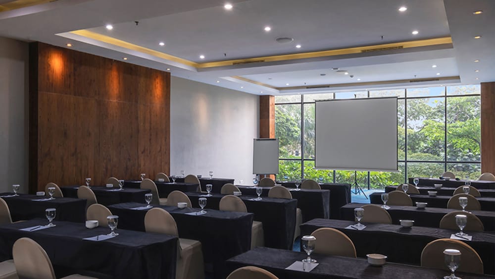 Veranda Hotel At Pakubuwono 51/59