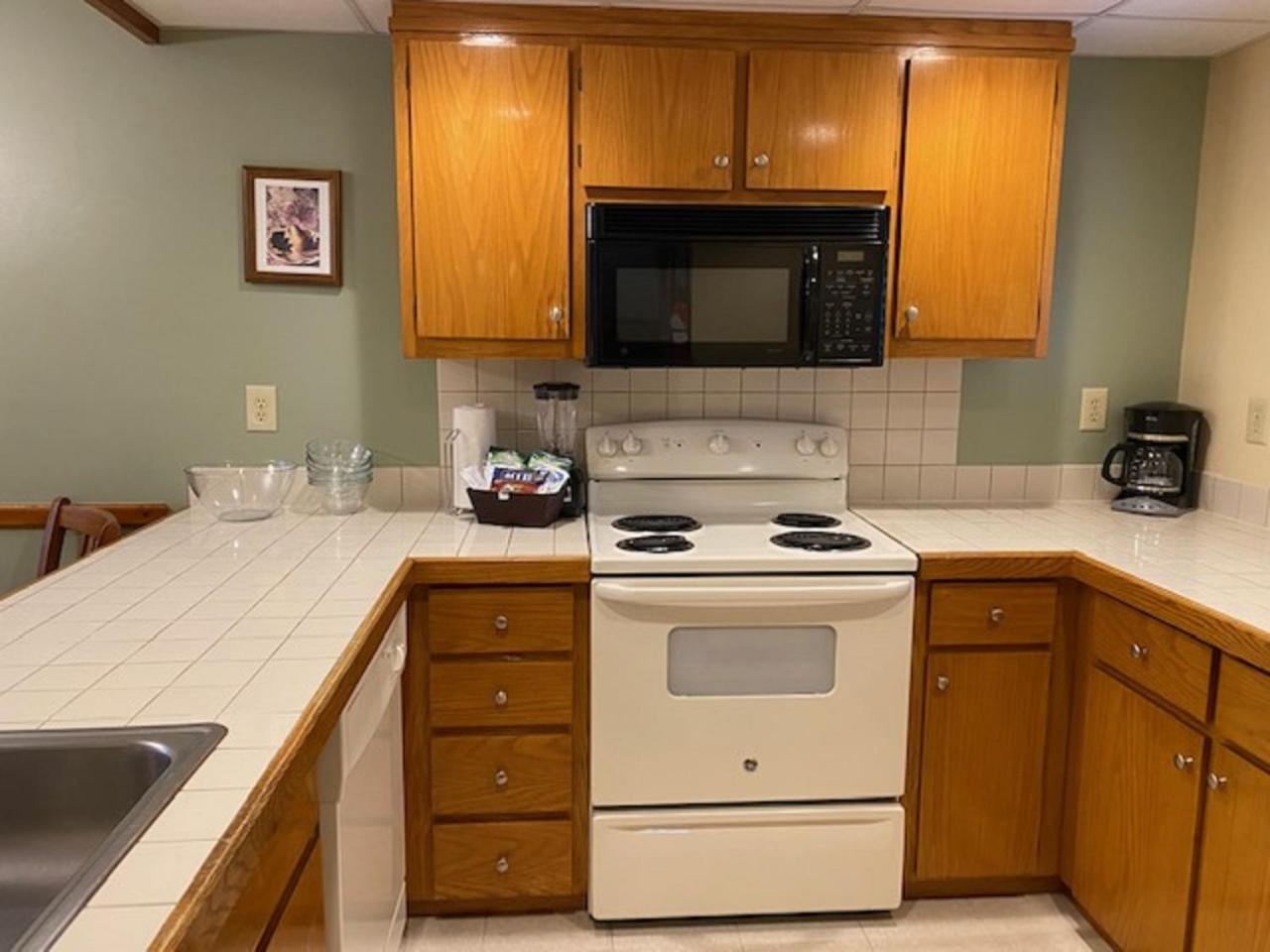 Pocono Villas Resort 50/50