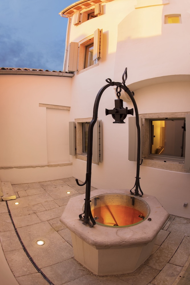 SPIRITO SANTO PALAZZO STORICO 60/70