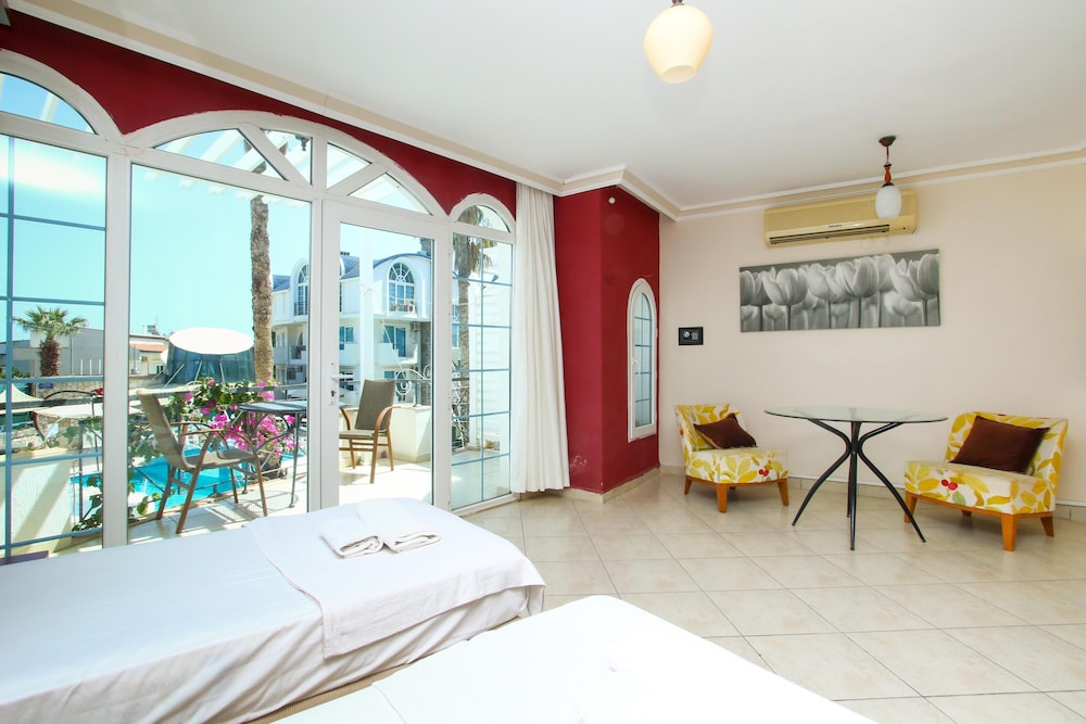 Seahorse Deluxe Hotel 42/66