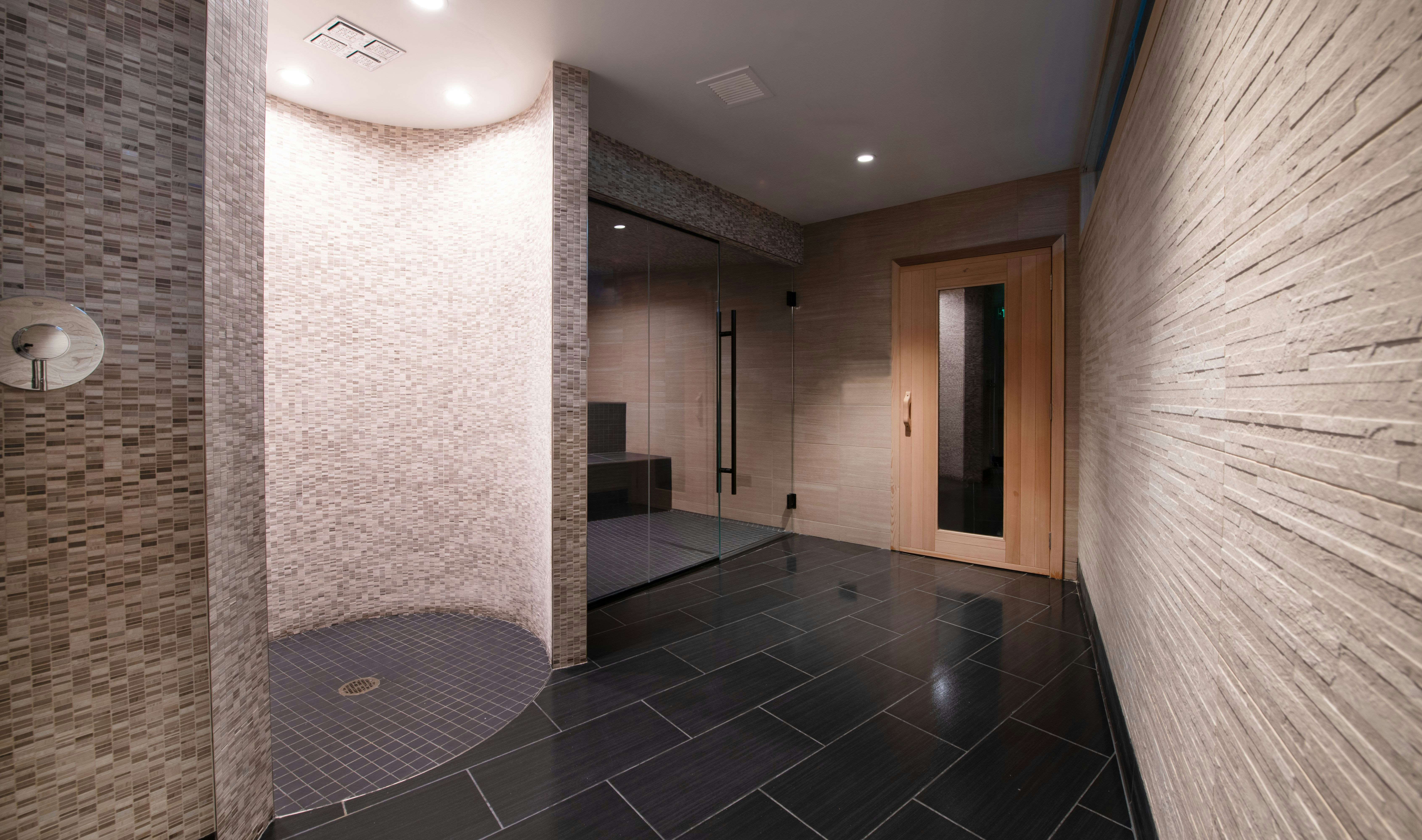 The Charter Hotel Seattle Curio Collection by Hilton 29/81
