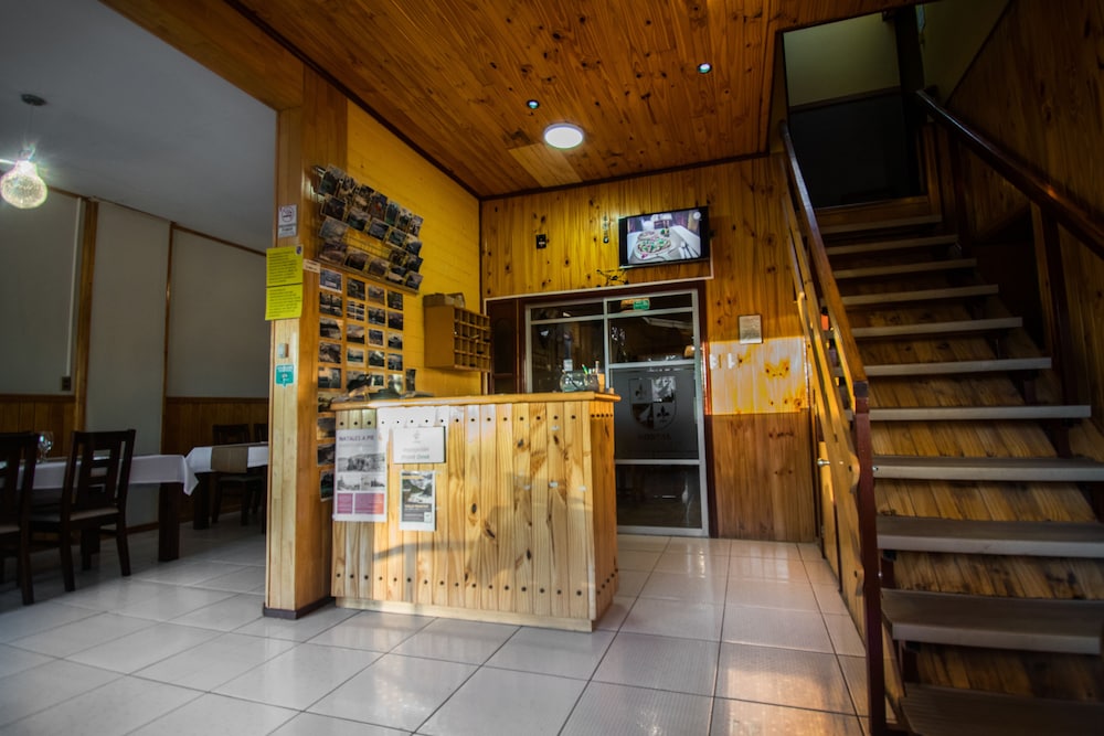 Hostal Alcazar 10/69