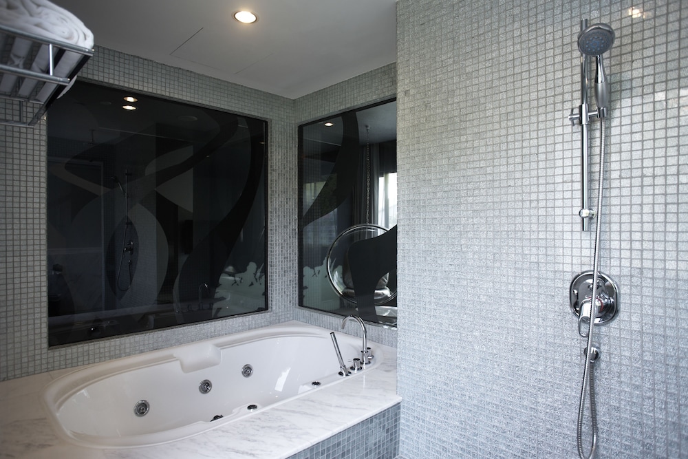 Hotel Re Pearl S Hill 38/50