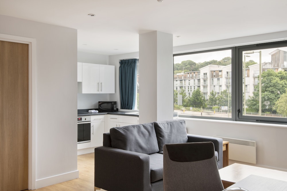 Max Serviced Apts Farnborough 41/58