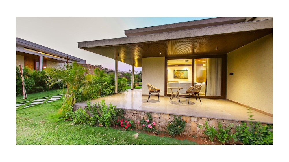Araiya Gir A Mavintara Resort 3/62