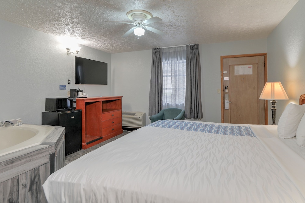 Belle Aire Motel 22/34