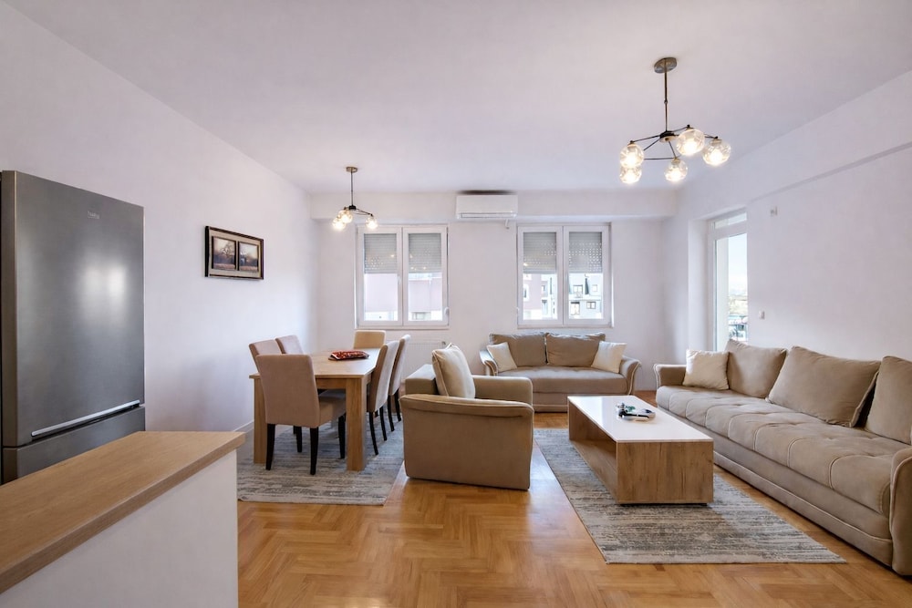 Urban Serviced Apartments 45/50