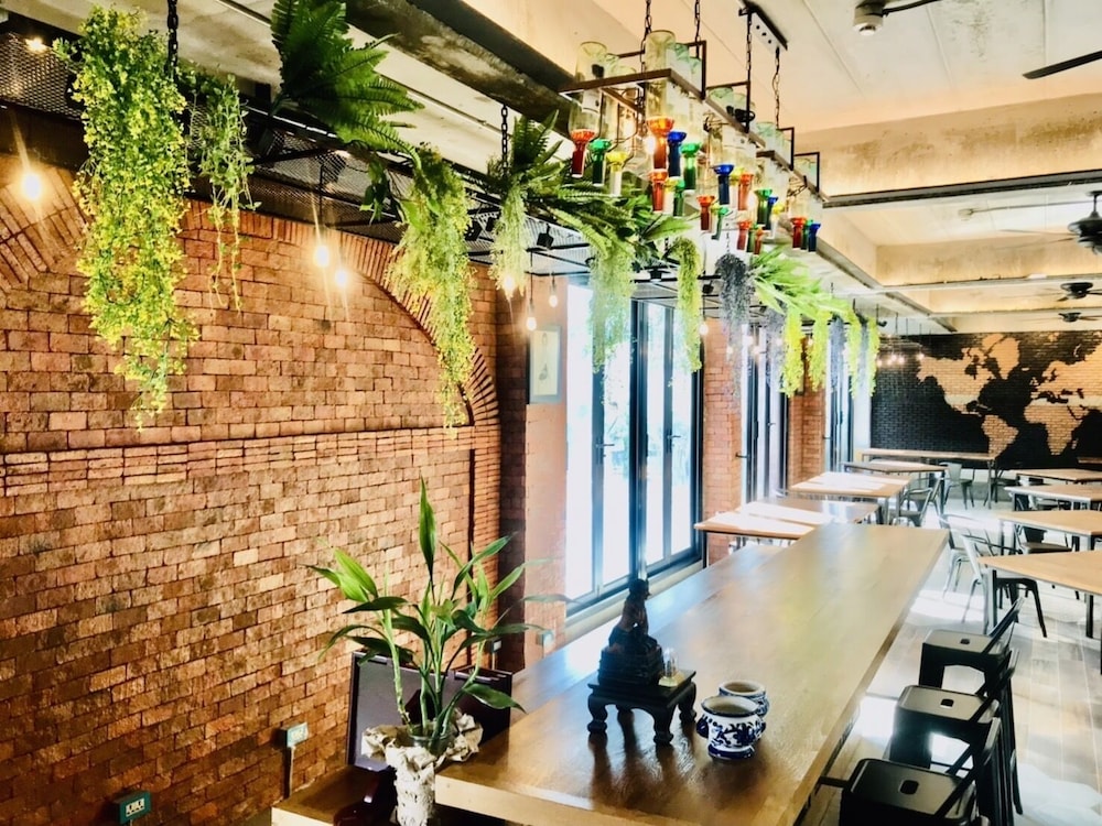 Loft 202 Hotel 22/29