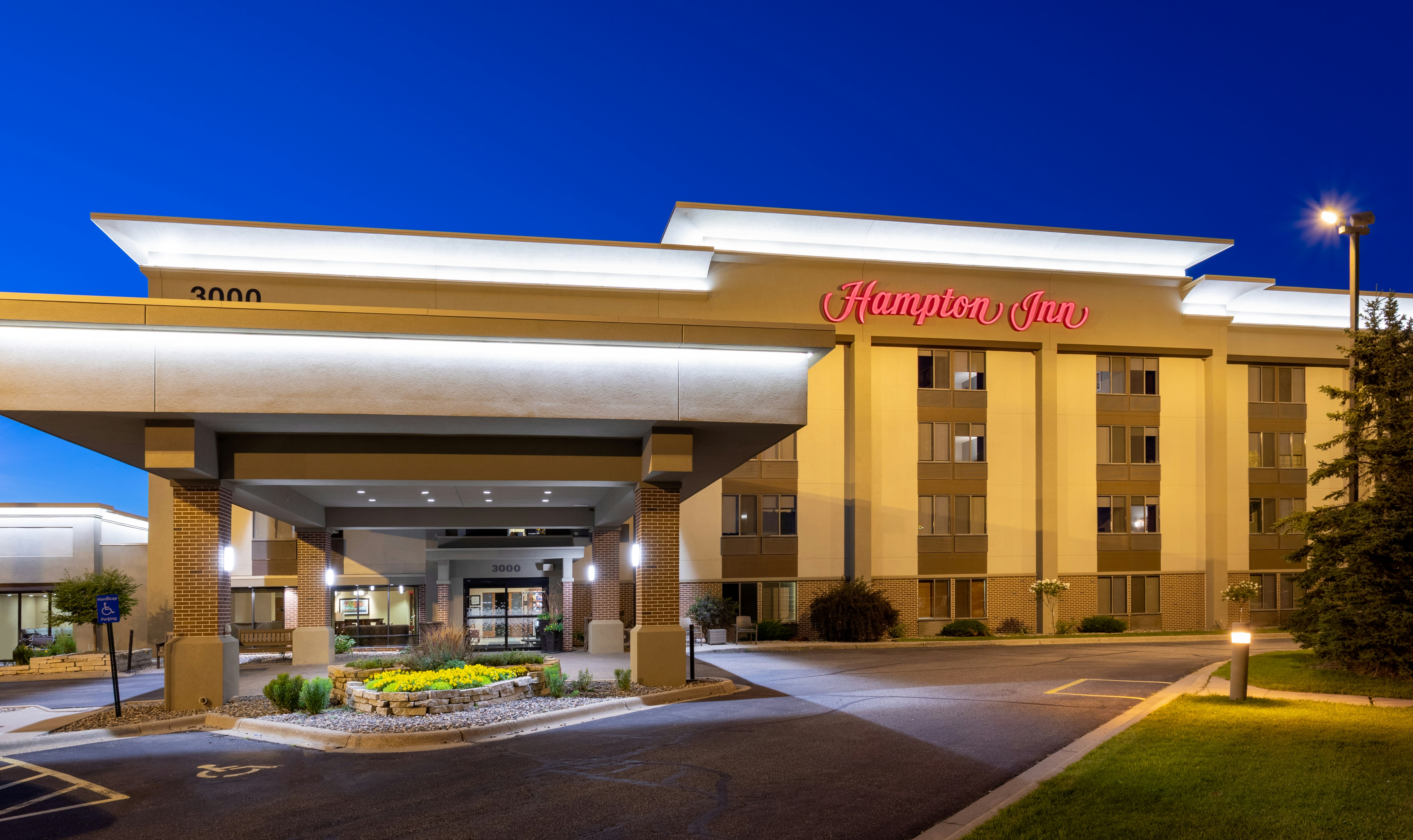Hampton Inn Minneapolis Eagan 2/45