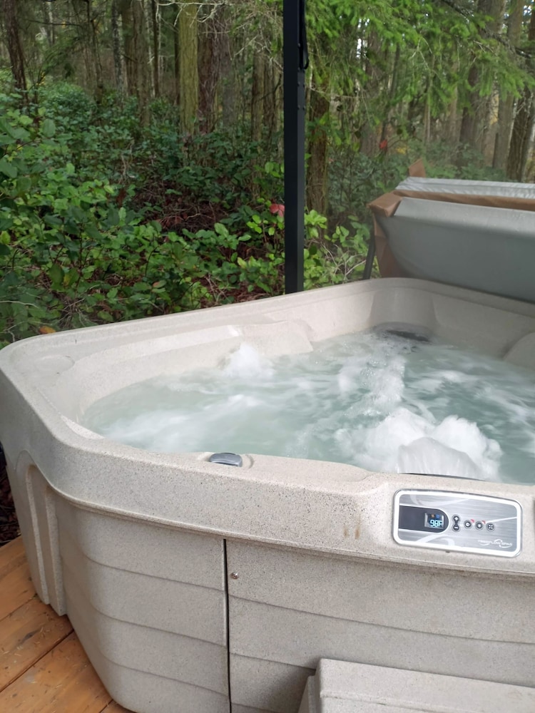 Inn to the Woods Bed and Breakfast 15/33