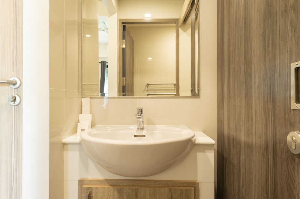 Bangkok Oasis Hotel 49/50