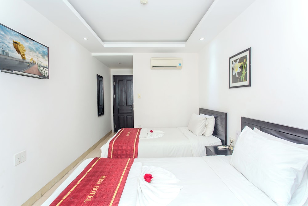 DELUXE, TWIN BEDS