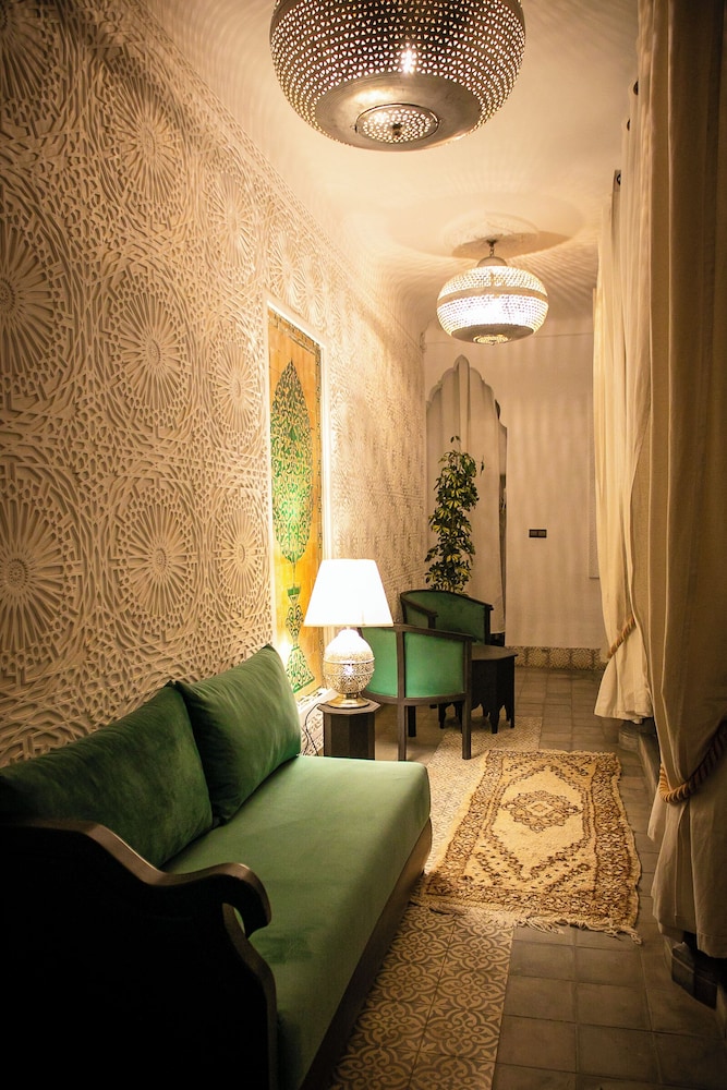 Riad O'zeen 23/50