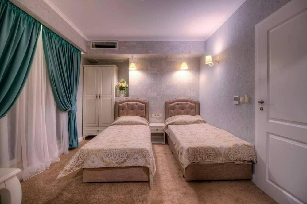 Family Hotel Agoncev 7/41