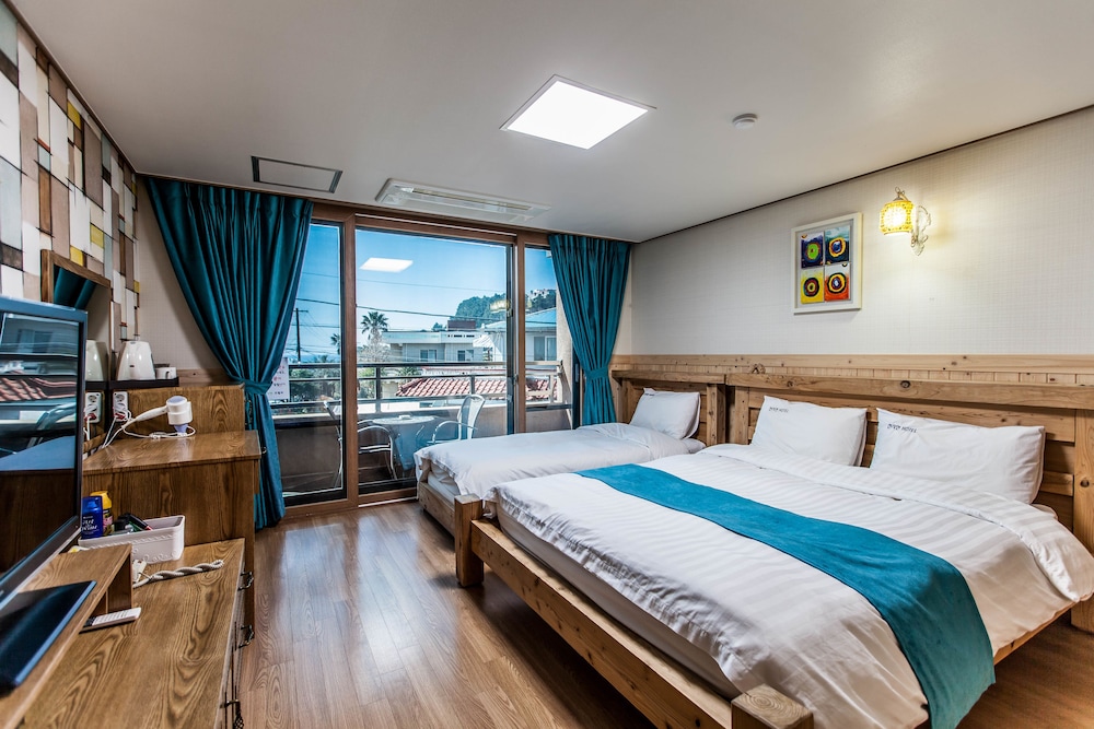 Cheonjiyeon Hotel 6/50