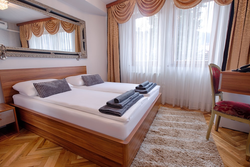 Hotel Herc 27/71