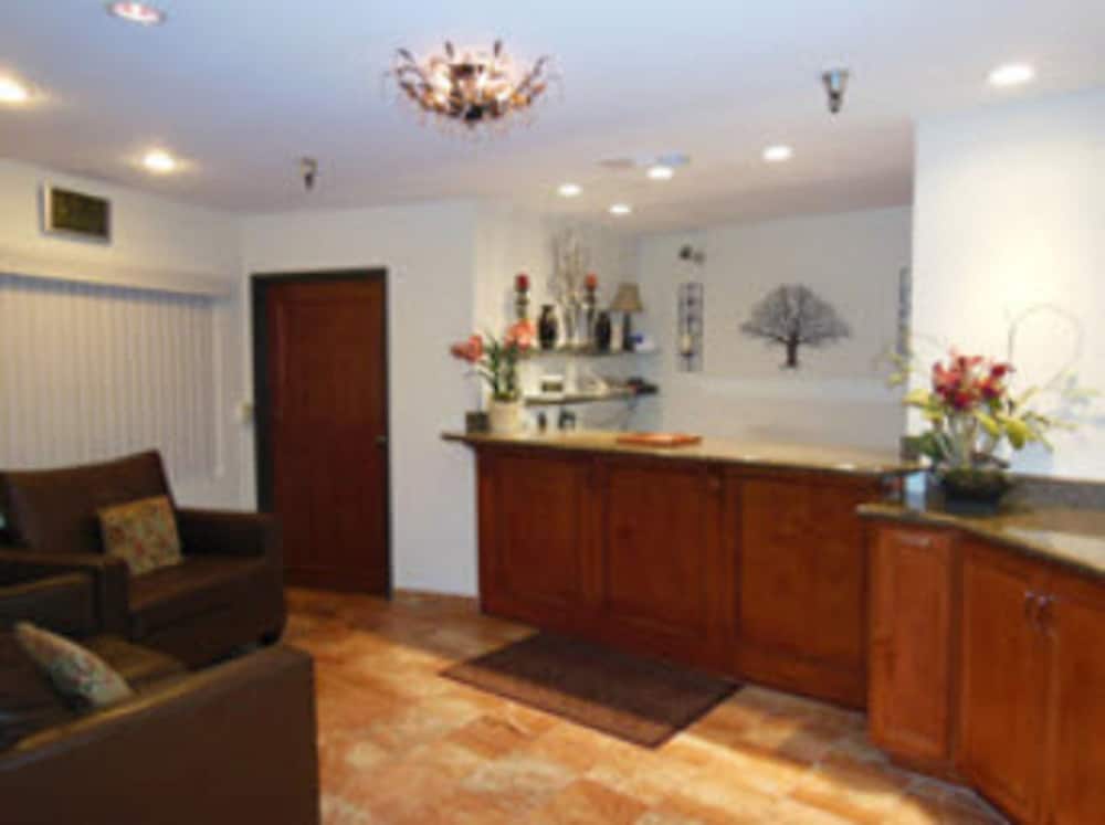 Oakridge Inn 11/53