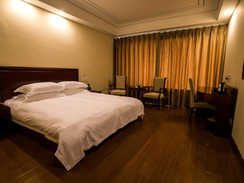 GreenTree Inn Nantong Haimen Sanchang North Wangjiang Road Business Hotel 7/38