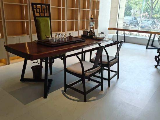 Jincheng Imperial Crown Hotel 29/35