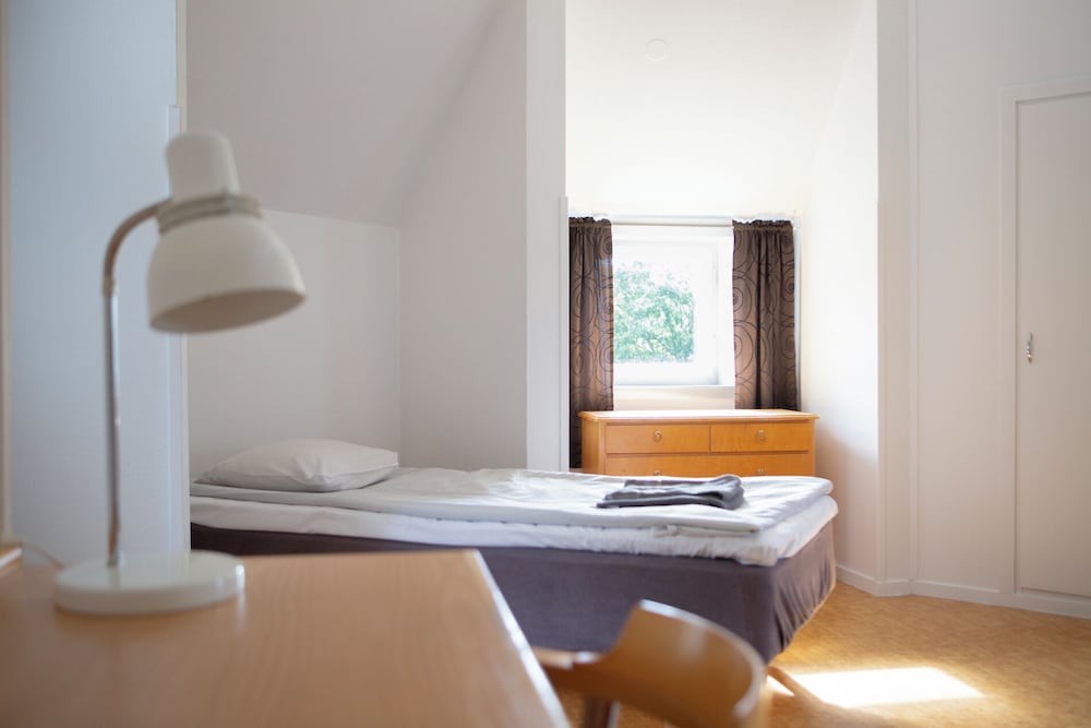 Hellidens Slott Och Vandrarhem 23/47