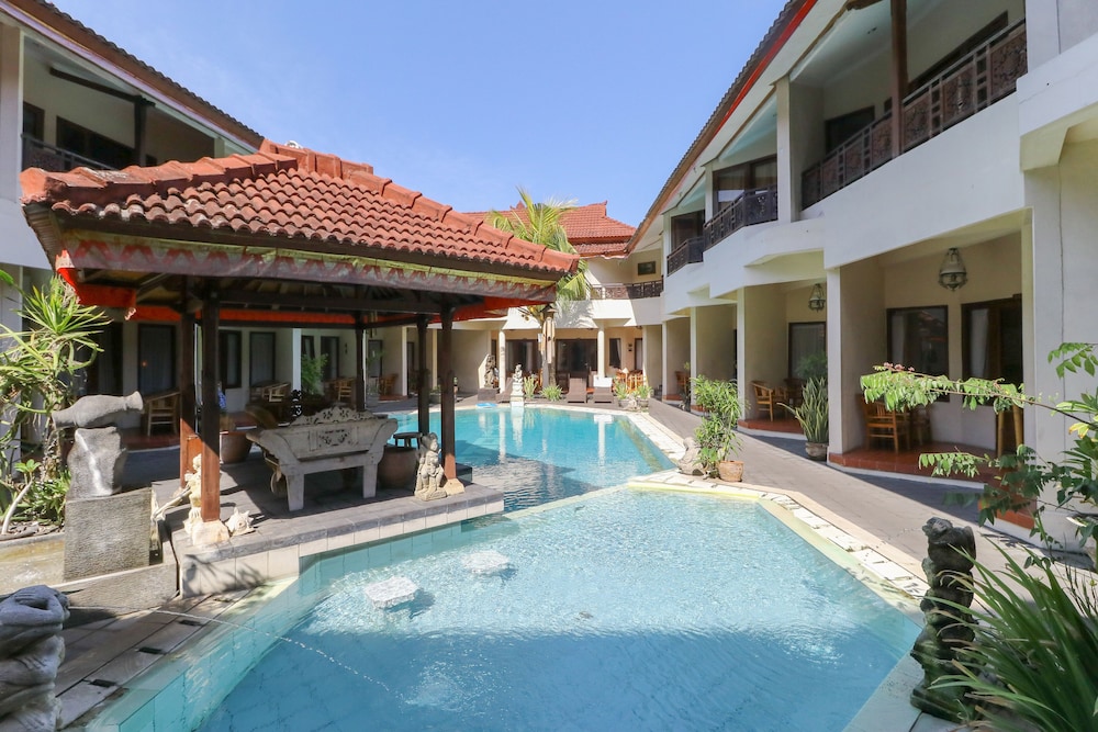 The Flora Kuta Bali 60/62