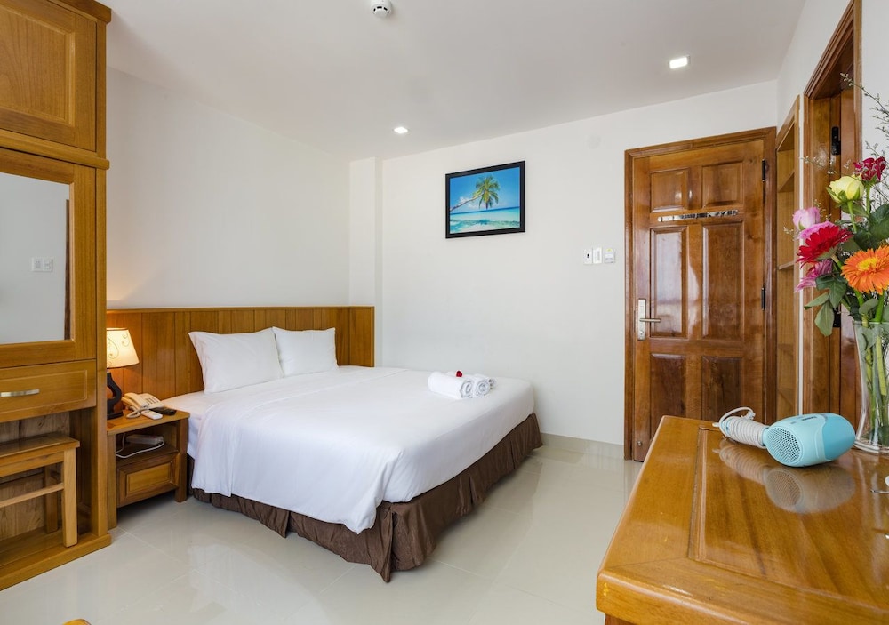 Royal Hotel Nha Trang 15/55