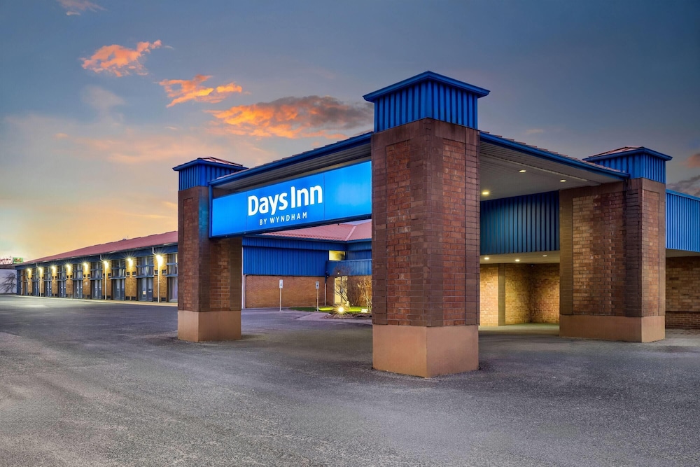 Days Inn by Wyndham Sudbury & Conference Centre 3/73