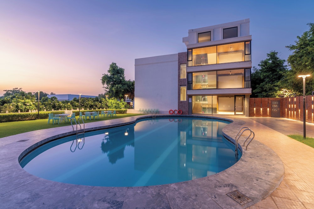 Lariya Resort 9/53