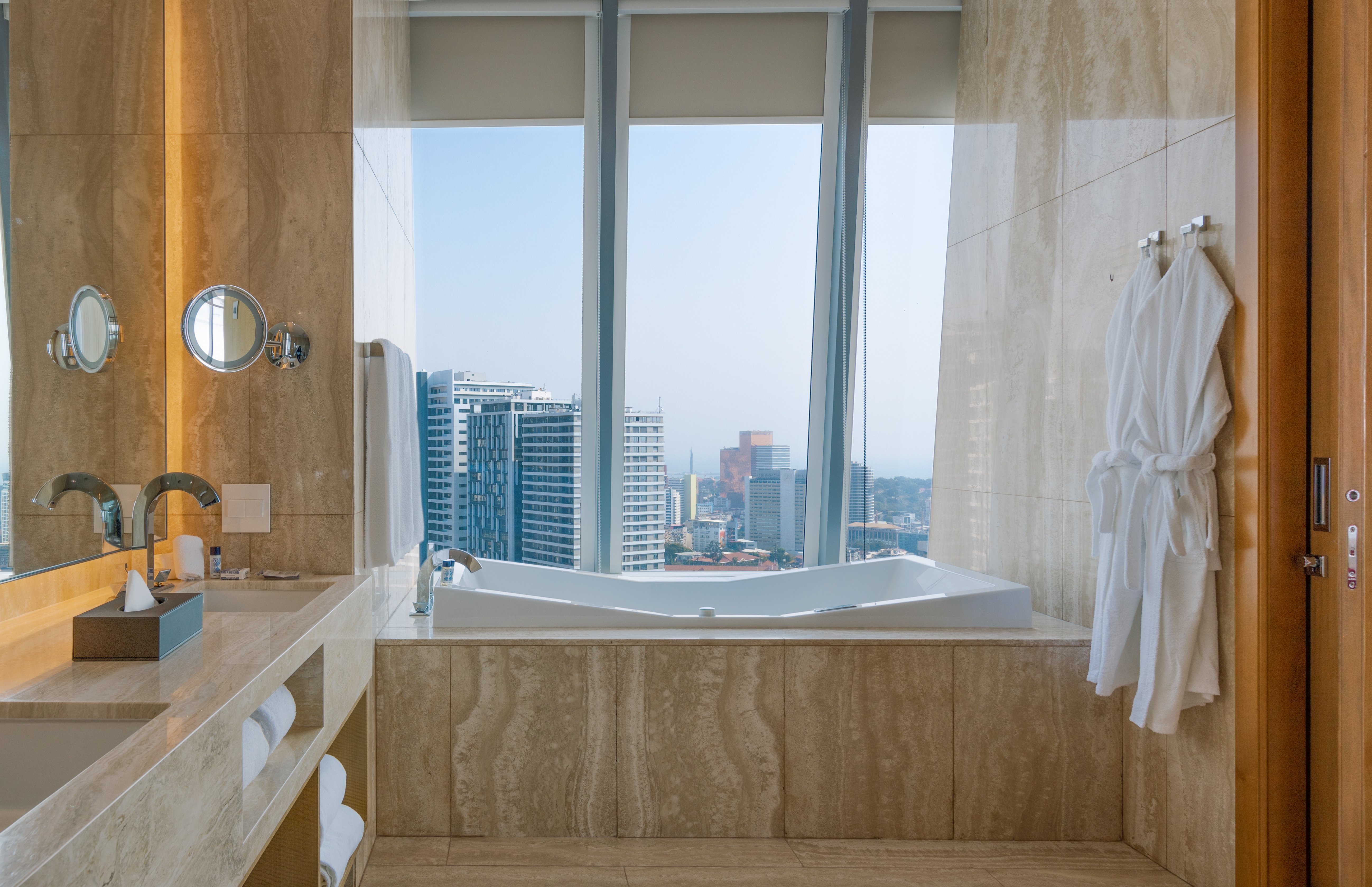 InterContinental Luanda Miramar 33/68