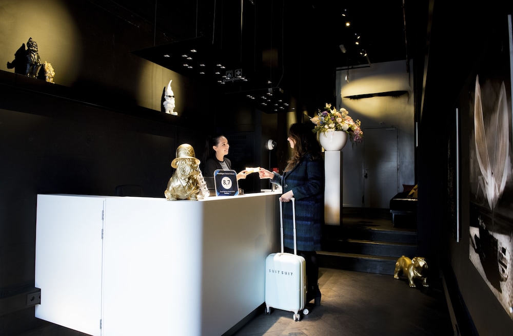 BOUTIQUE HOTEL GLOW 30/40