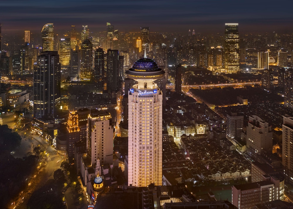 Radisson Blu Hotel Shanghai New World 69/71