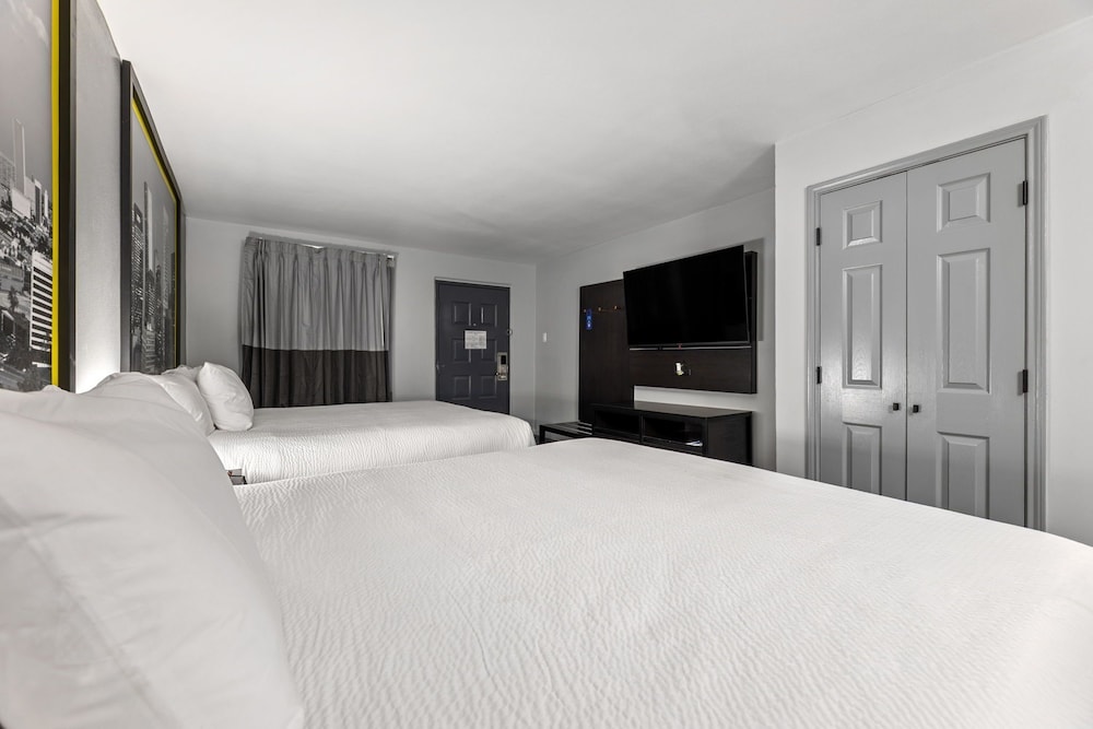 Super 8 by Wyndham Texas City 22/50
