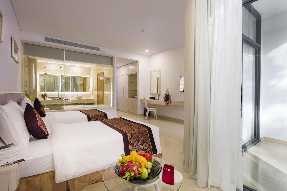 Diamond Bay Condotel Resort Nha Trang 32/77