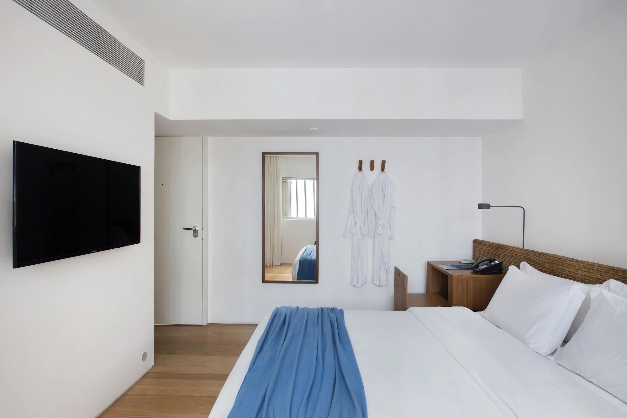 Standard, Double Bed
