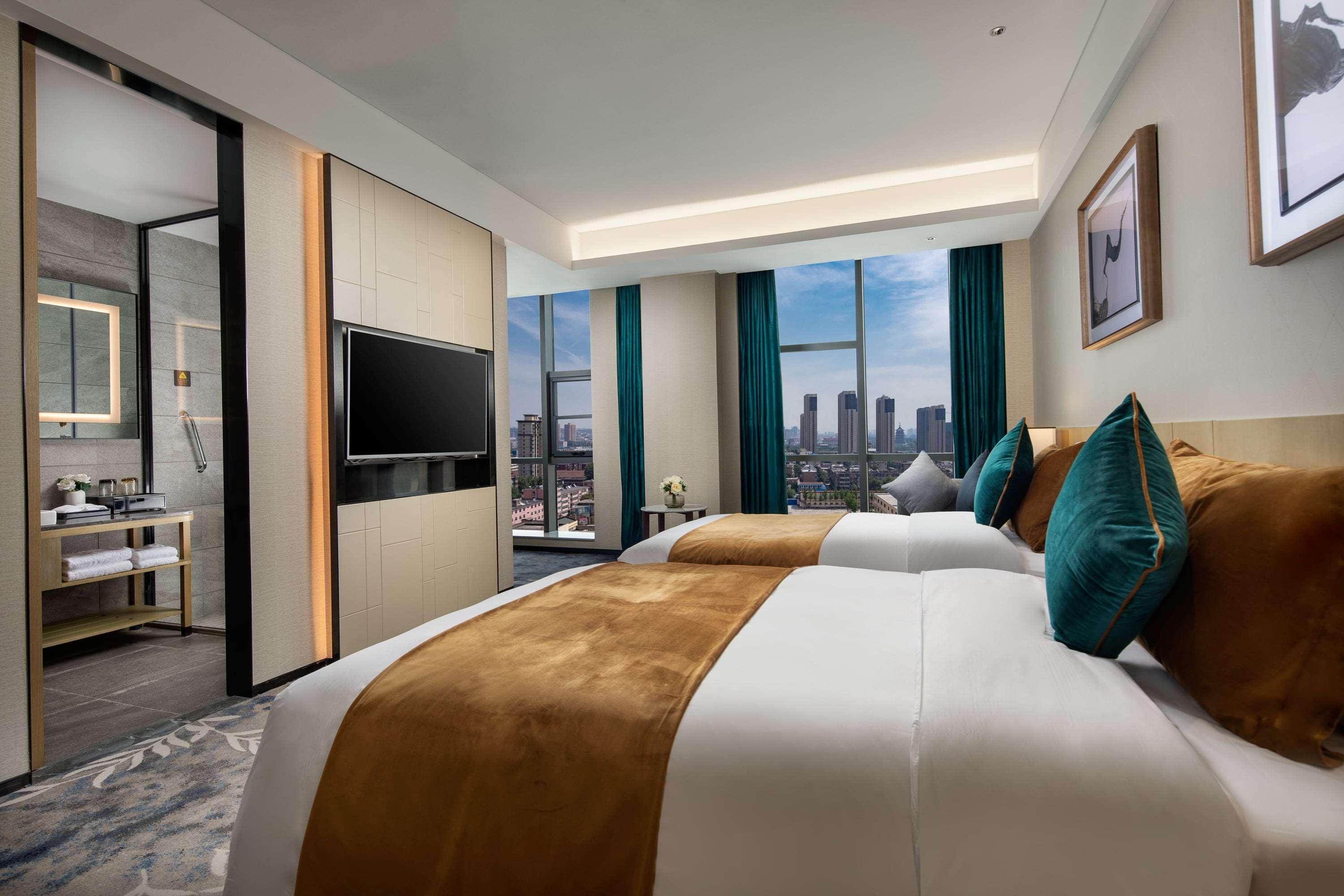 Ramada By Wyndham Luoyang Downtown 23/61