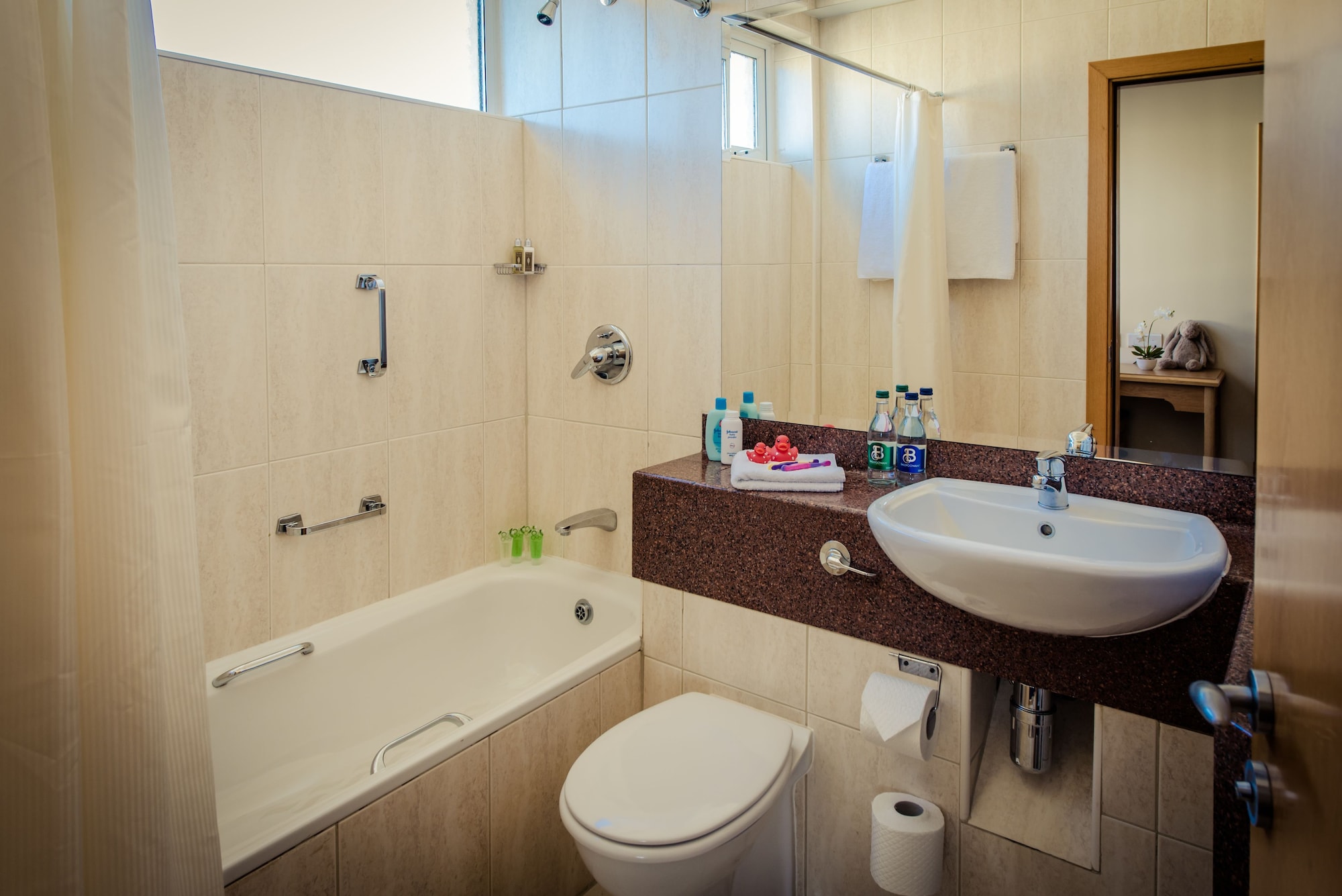غرفة سوبيريور ثلاثية بثلاثة أسرّة، Rochestown Lodge Hotel 5/6
