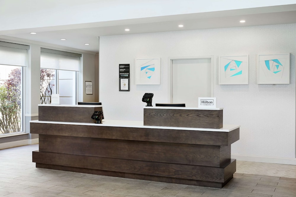 Hilton Garden Inn Cincinnati Northeast 8/44