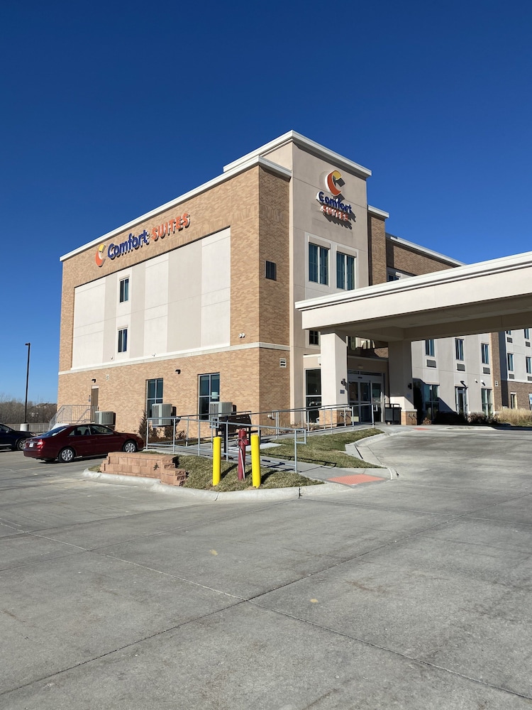 Comfort Suites West Omaha, NE 43/50