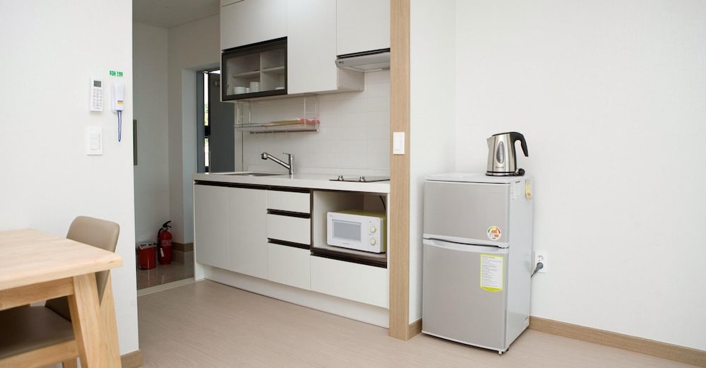 Seogwipo Dorame Pension 14/23
