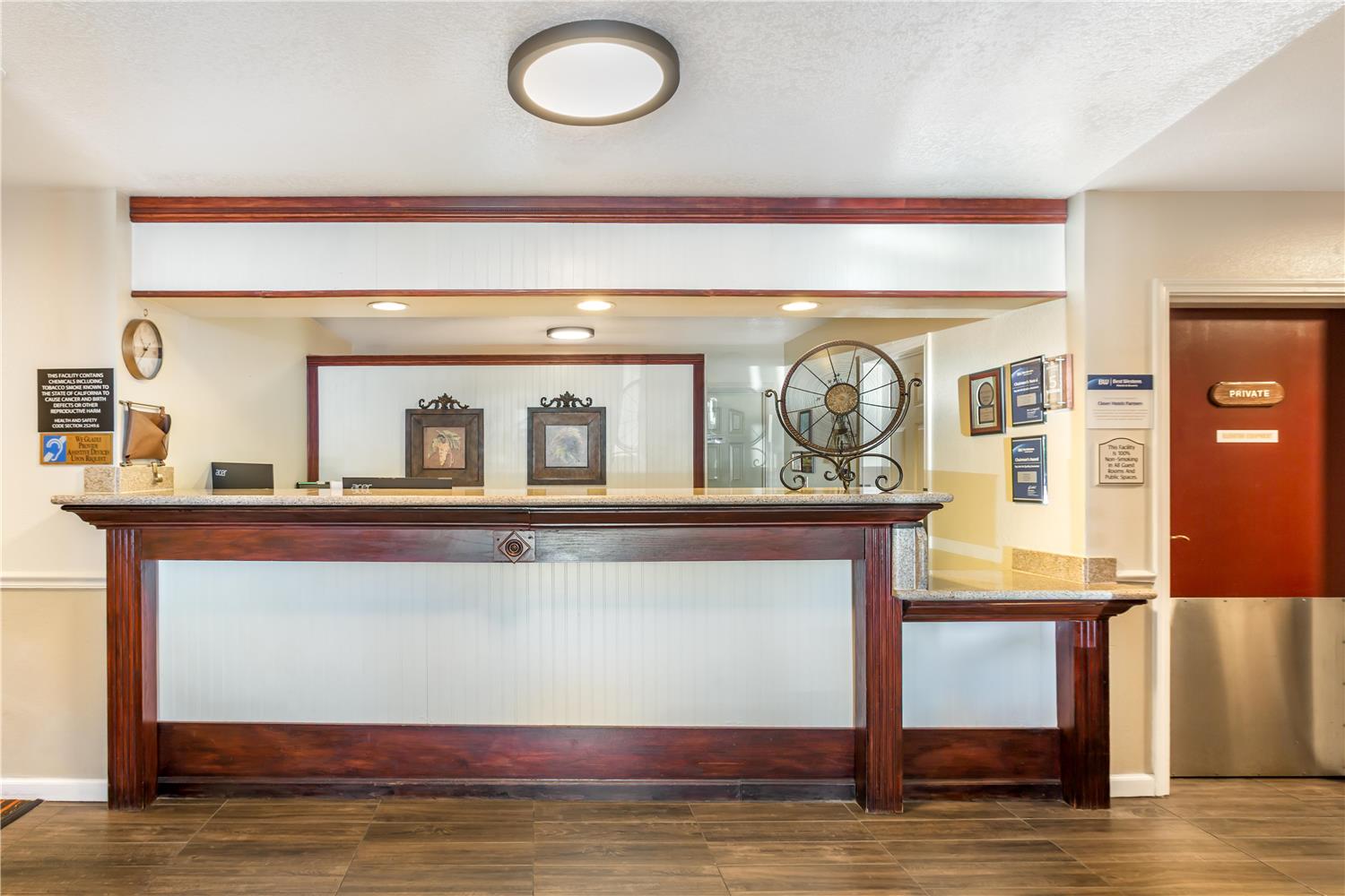 Best Western Luxury Inn 5/37