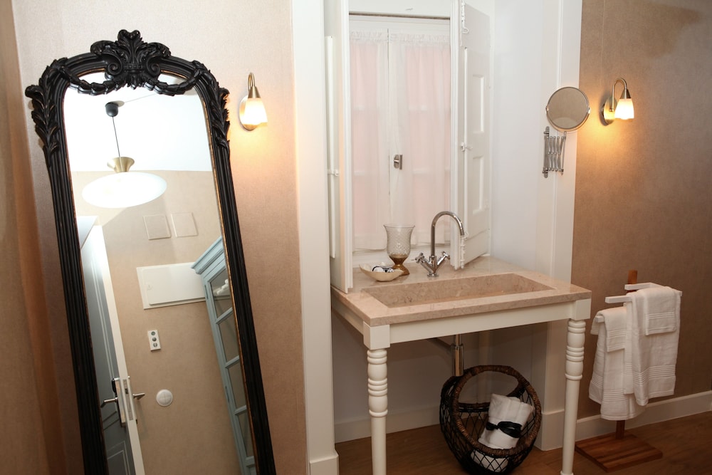 Aguamel Boutique Guest House 39/42