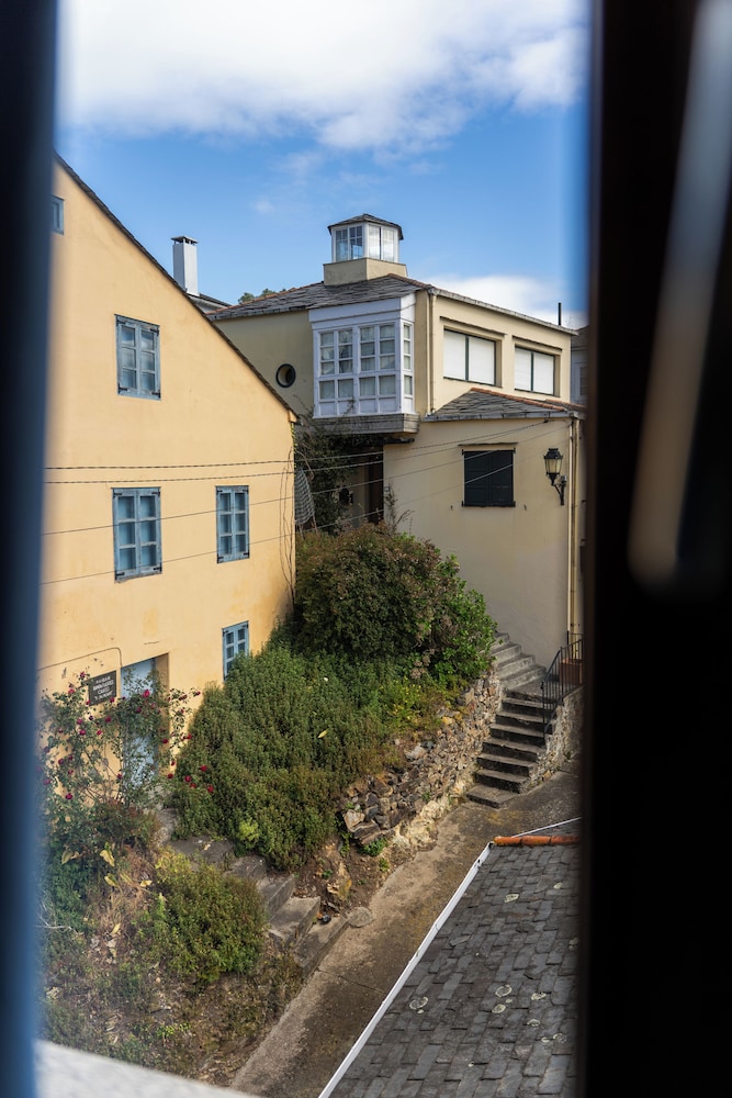 Hotel A. G. Porcillan 42/46